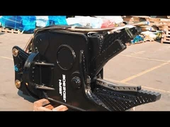 Демонтаж автомобиля с гидравлическими ножницами экскаватора