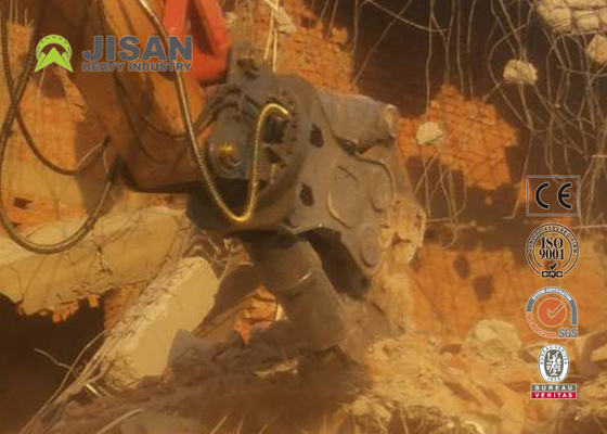 Высокопрочный стальной экскаватор сдает в утиль гидравлические ножницы